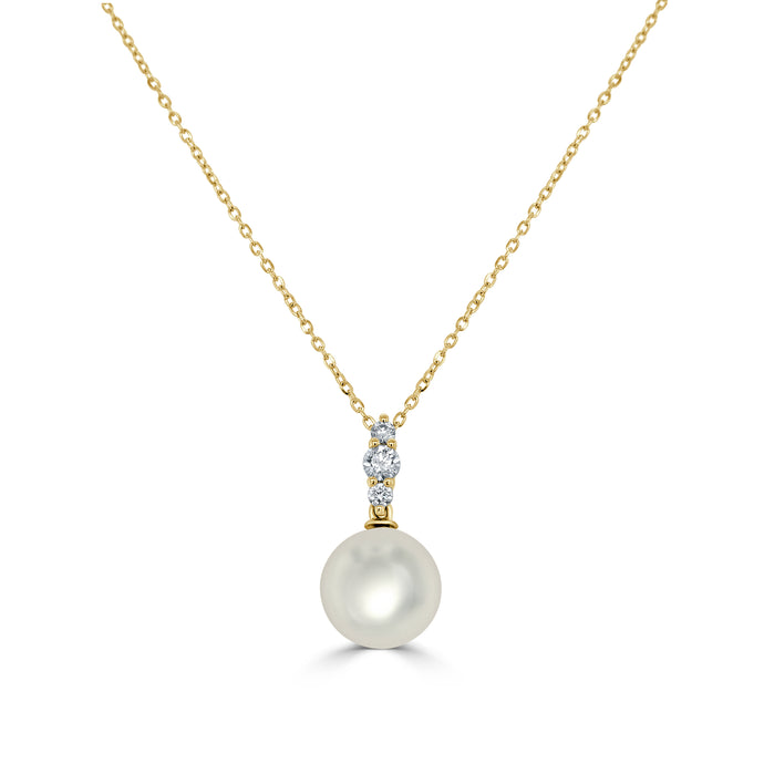 14k Gold Diamond & Pearl Drop Necklace