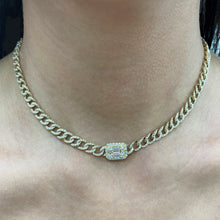 Load image into Gallery viewer, 14k Gold &amp; Baguette Diamond Curb Link Chain Necklace