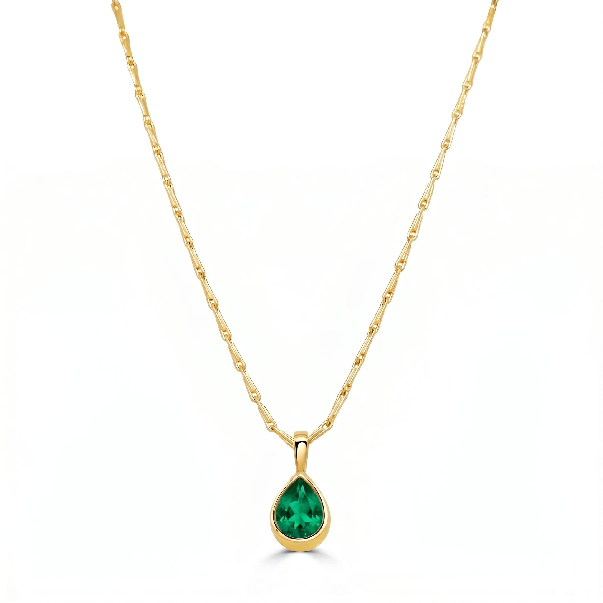 14K Gold Emerald Pear Shape Bezel Pendant Necklace - 1.02 CT