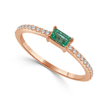 Load image into Gallery viewer, 14k Gold &amp; Emerald Baguette Stackable Ring