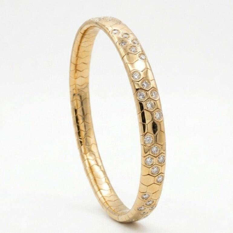 14K Gold Scattered Diamond Honeycomb Flexible Bangle - 2.10 CT