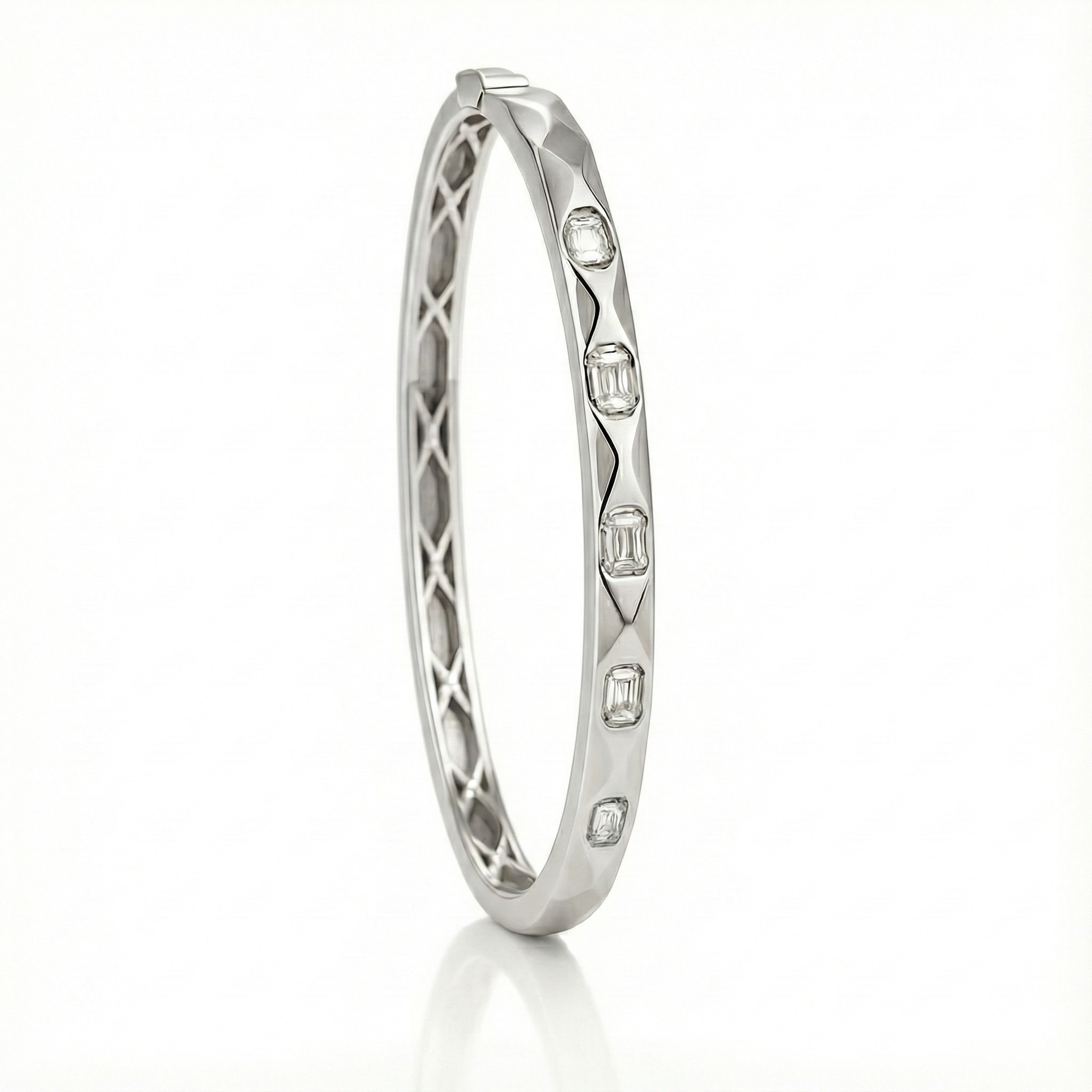 14K Gold & Textured Diamond Bangle - 0.71ct