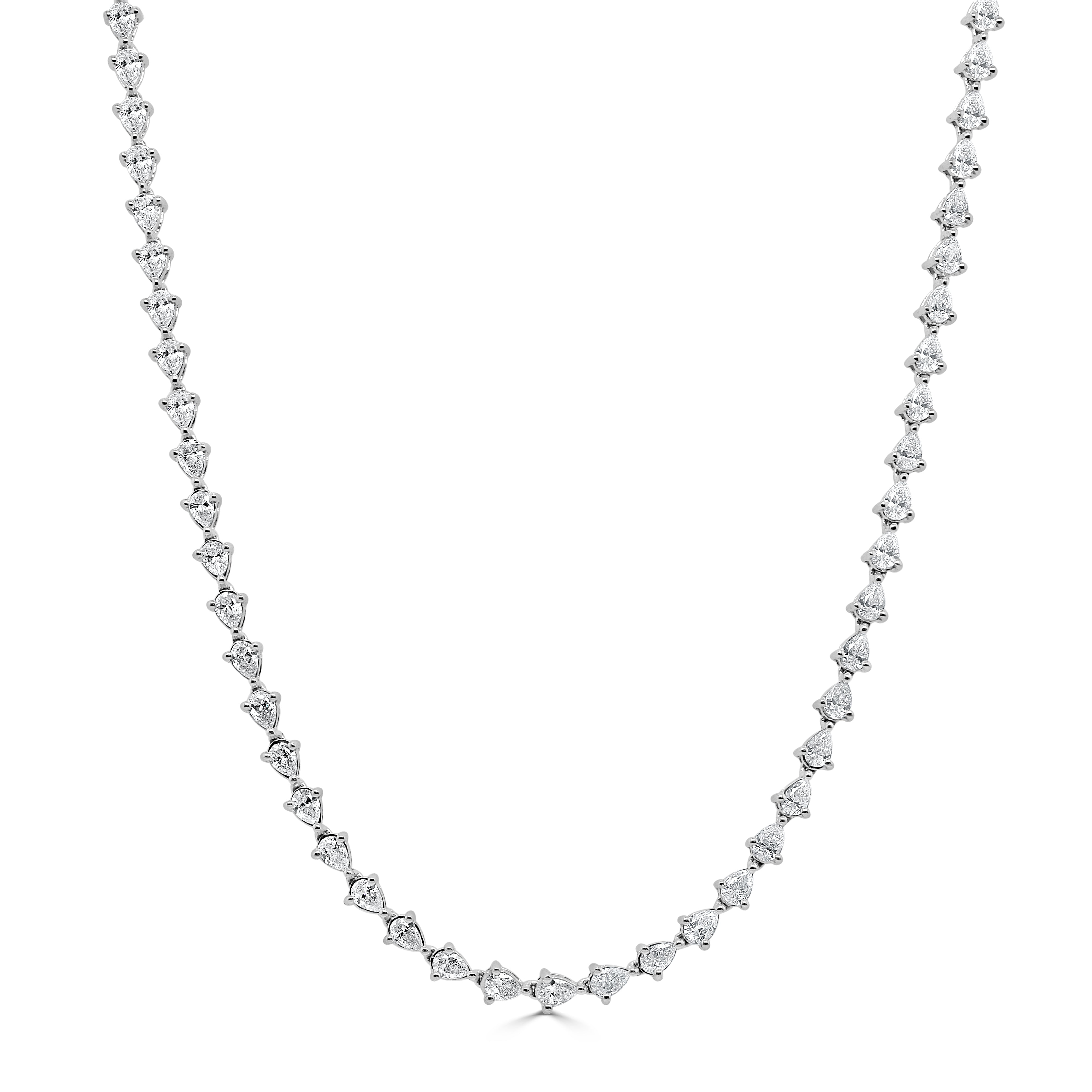 18K Gold & Pear Shape Shape Diamond Necklace - 6.21ct