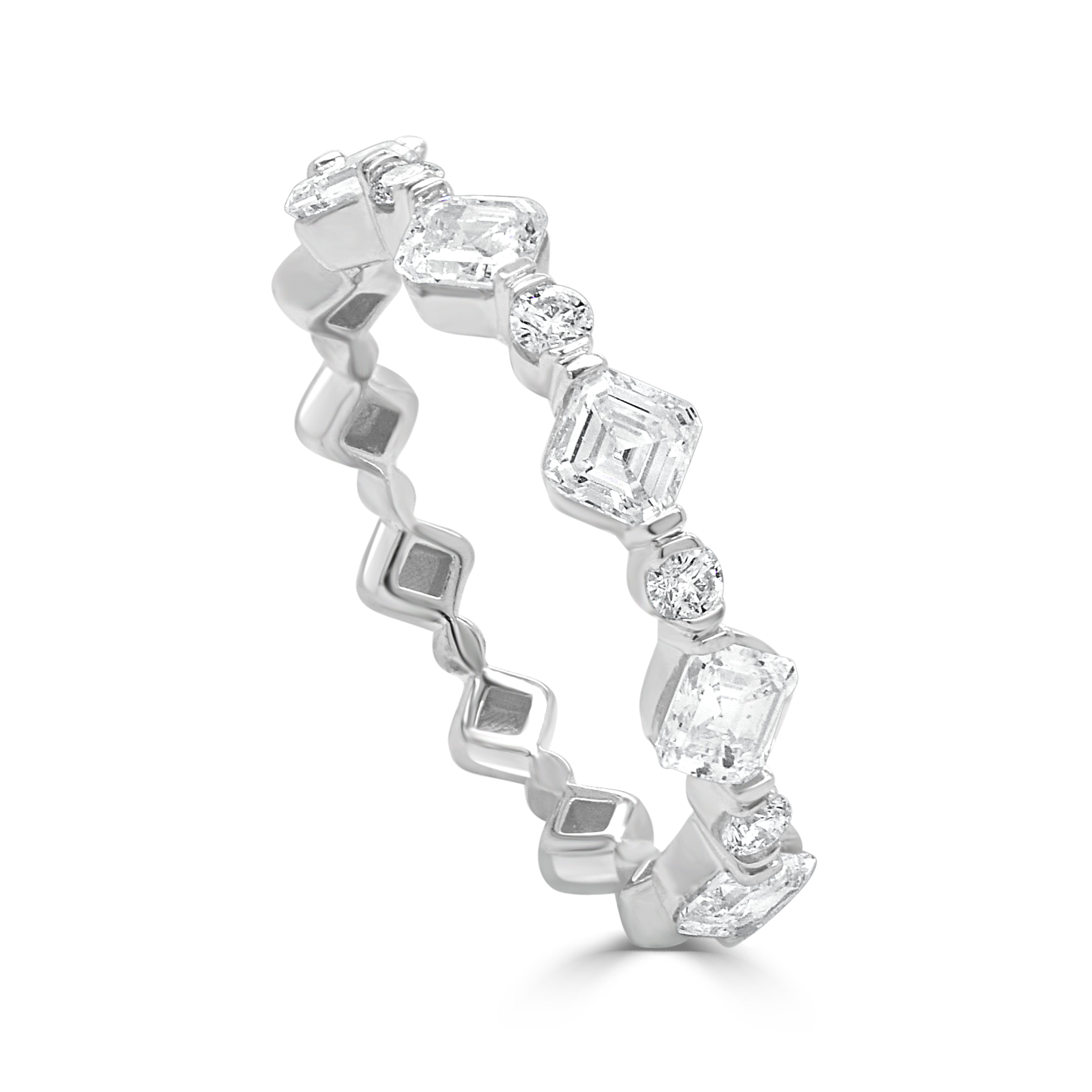 14K Gold Asscher Cut & Round Diamond Ring - 0.82ct