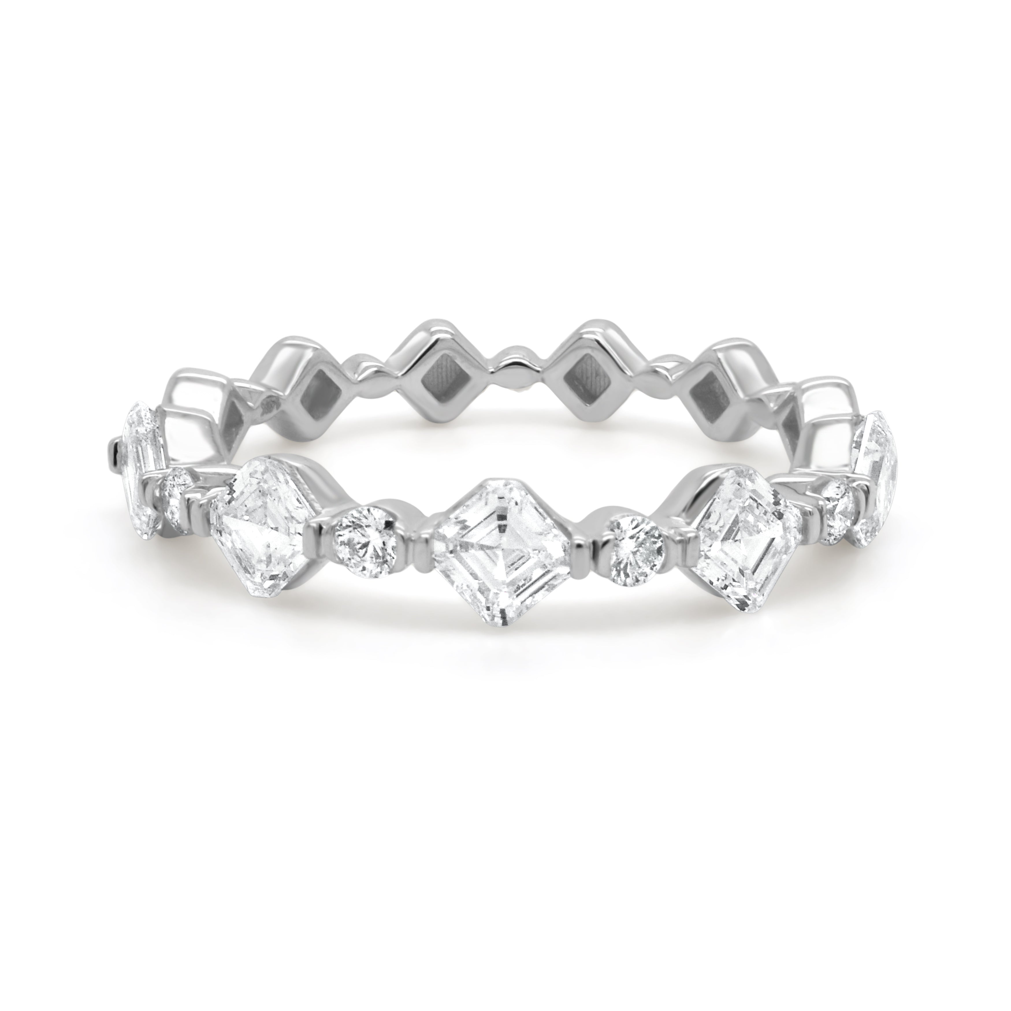 14K Gold Asscher Cut & Round Diamond Ring - 0.82ct