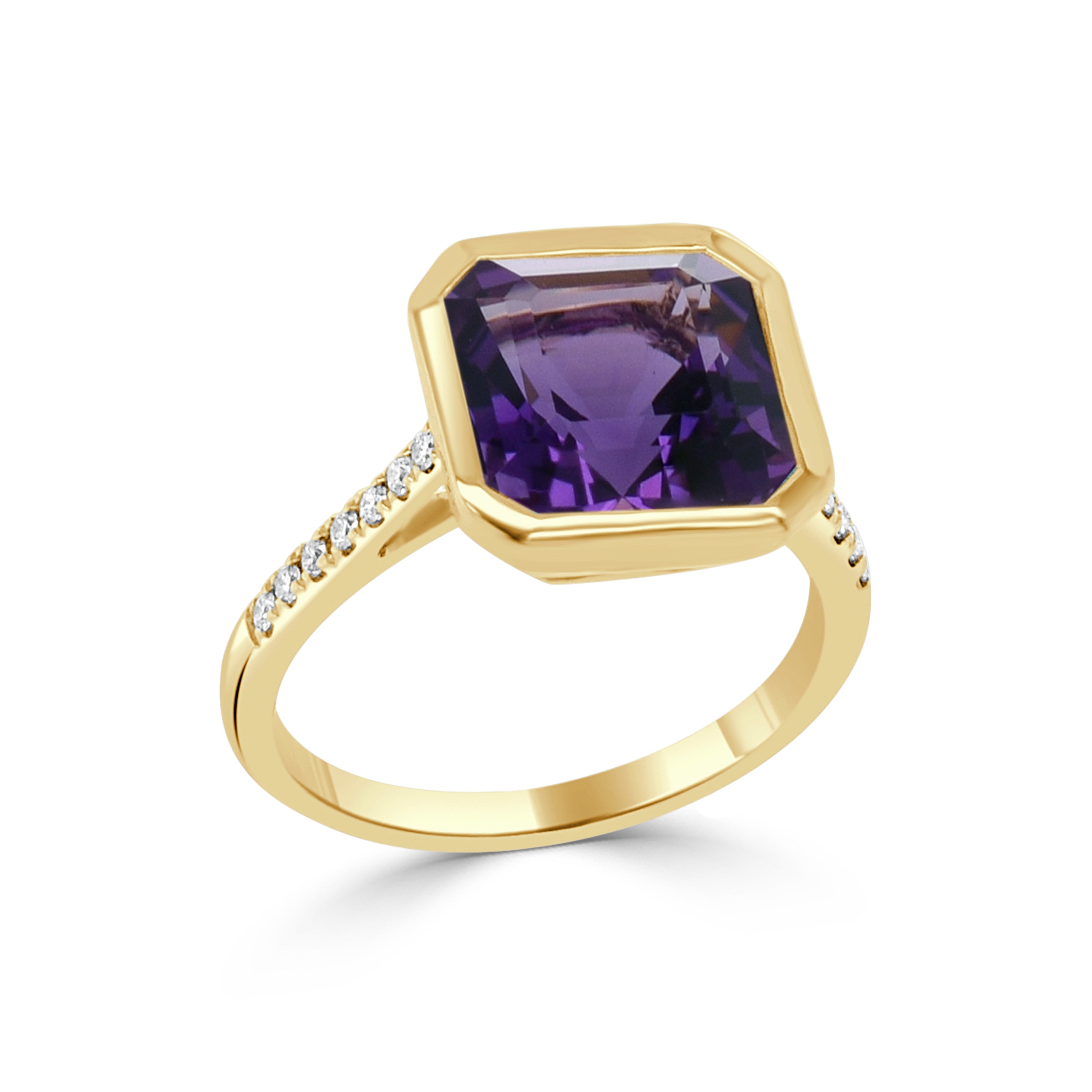 14K Gold Amethyst & Diamond Ring - 4.70 CT