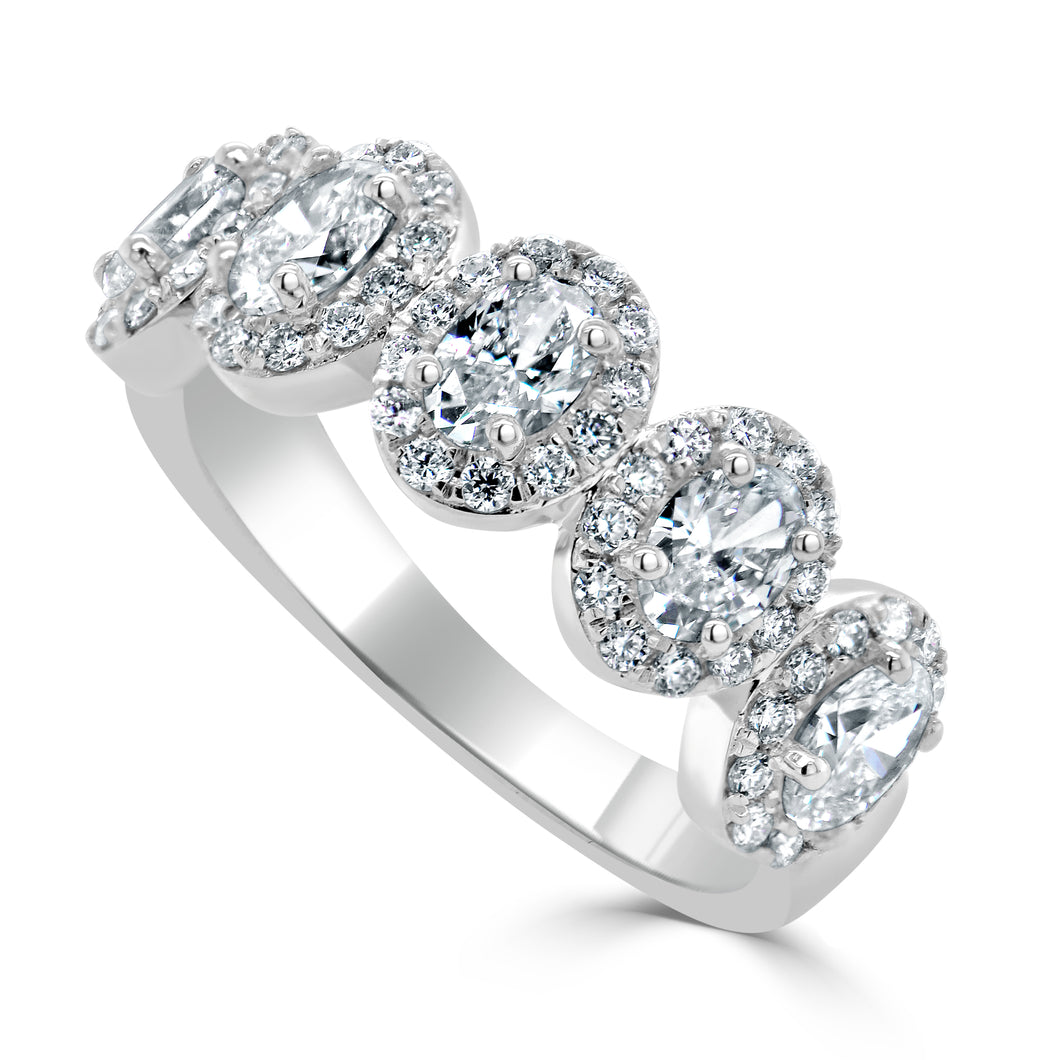 14K Gold & Oval Diamond Ring