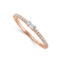 Load image into Gallery viewer, 14k Gold &amp; Diamond Baguette Ring