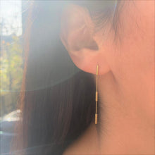 Load image into Gallery viewer, 14k Gold Tube Station Drop Earrings