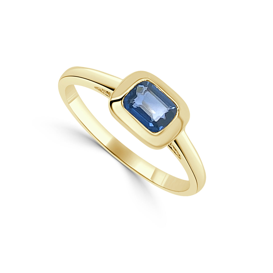 14k Gold & Blue Sapphire Ring
