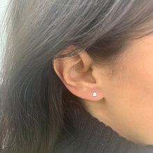 Load image into Gallery viewer, 14k Gold &amp; Diamond Round Stud Earrings