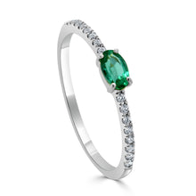 Load image into Gallery viewer, 14K Gold Oval Emerald Diamond Band